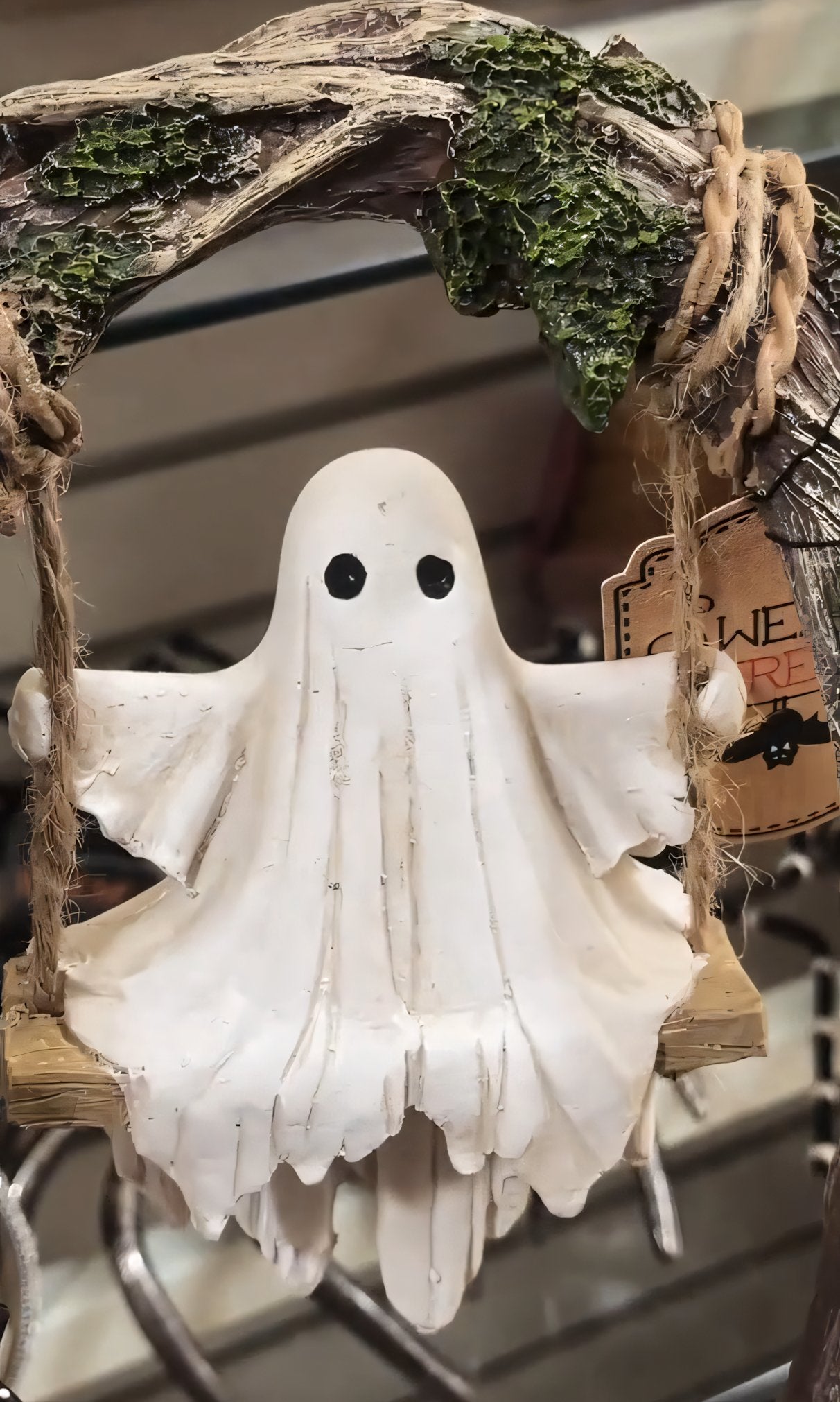 🔥🔥2025 Swinging Shadows: Ghost on a Tree Swing👻