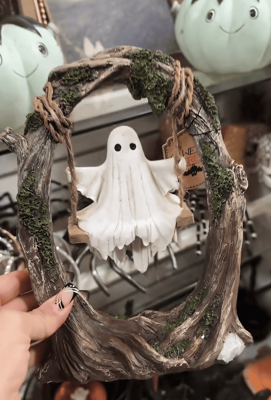 🔥🔥2025 Swinging Shadows: Ghost on a Tree Swing👻